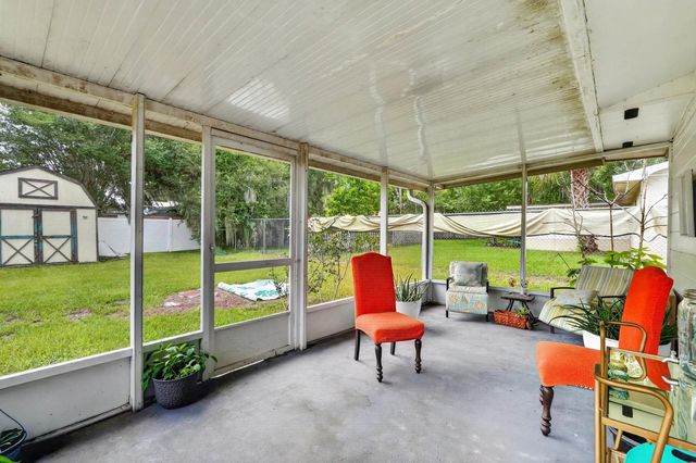 212 Mimosa Dr, Palatka, FL 32177