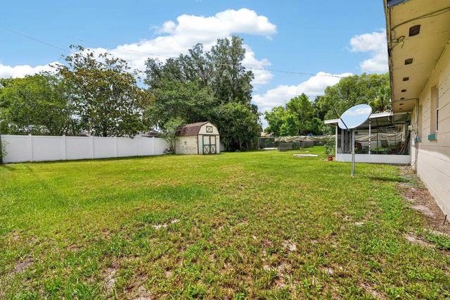 212 Mimosa Dr, Palatka, FL 32177