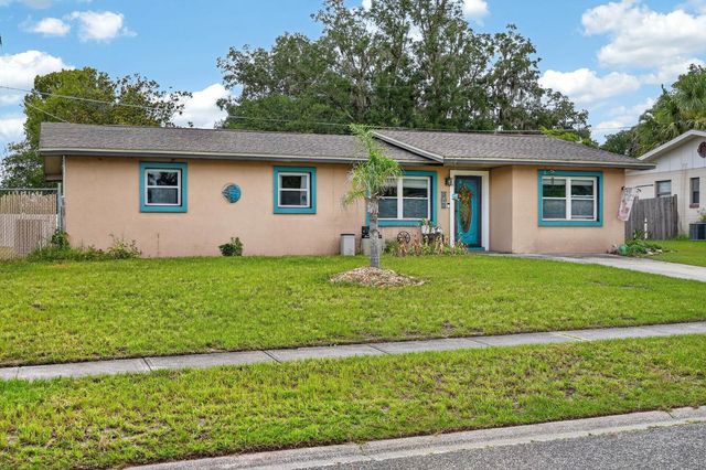 212 Mimosa Dr, Palatka, FL 32177