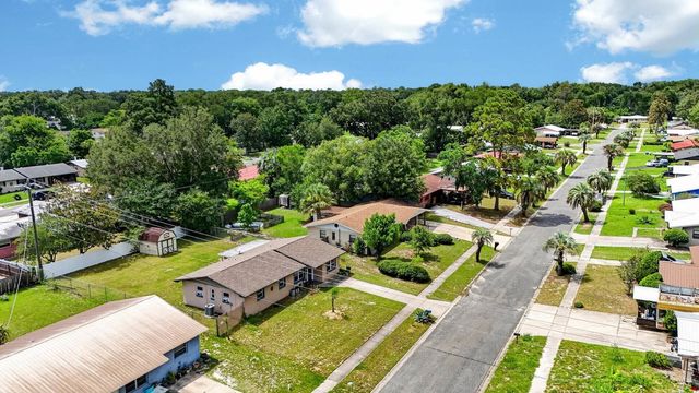 212 Mimosa Dr, Palatka, FL 32177