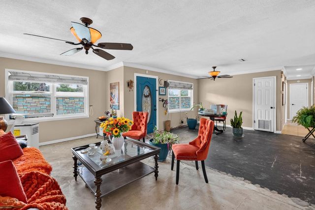 212 Mimosa Dr, Palatka, FL 32177