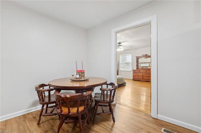 806 Carnation DR, Newport News, VA 23608