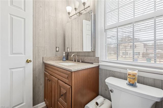 806 Carnation DR, Newport News, VA 23608