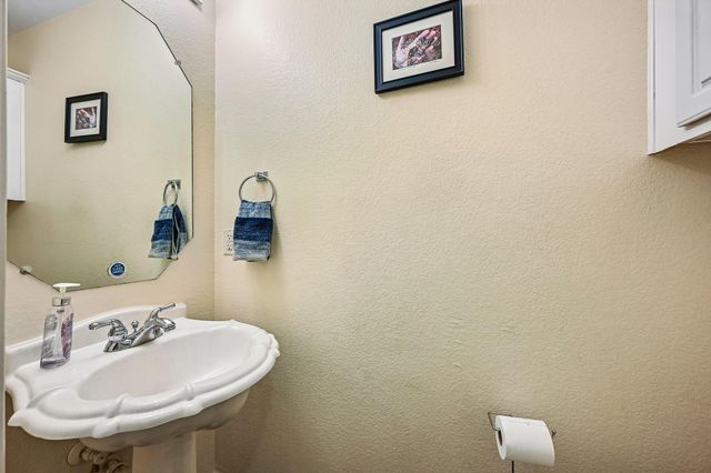 713 Johnny Bench, Round Rock, TX 78665