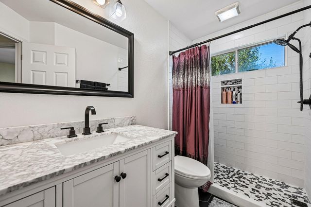 713 Johnny Bench, Round Rock, TX 78665