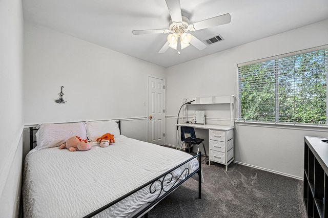 713 Johnny Bench, Round Rock, TX 78665