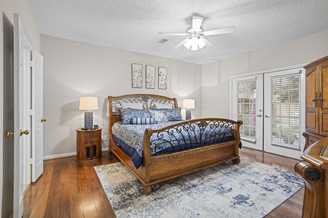 113 Dawns Edge Drive, Montgomery, TX 77356
