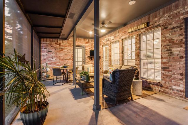 113 Dawns Edge Drive, Montgomery, TX 77356