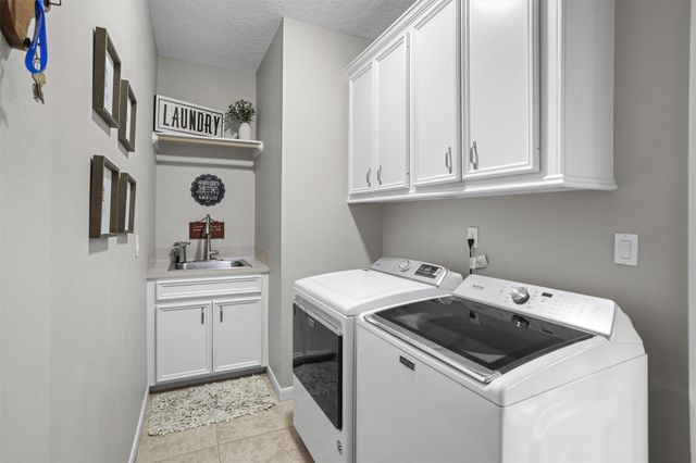 113 Dawns Edge Drive, Montgomery, TX 77356