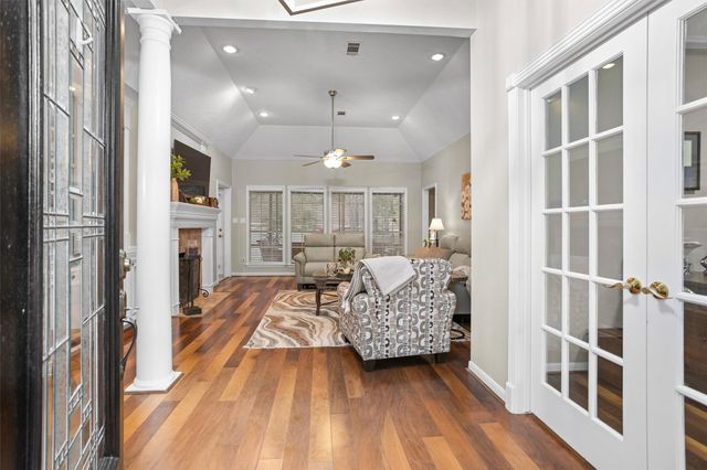 113 Dawns Edge Drive, Montgomery, TX 77356