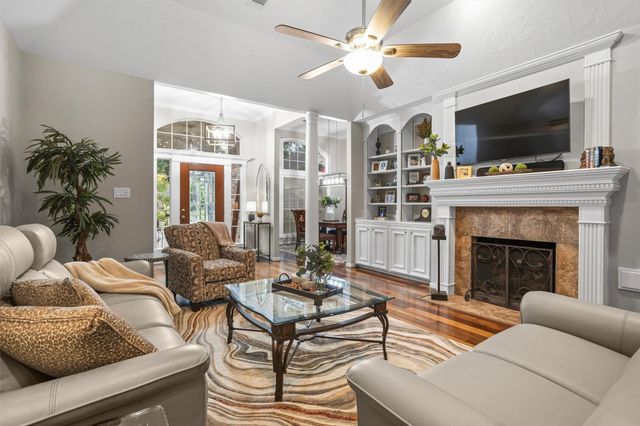 113 Dawns Edge Drive, Montgomery, TX 77356