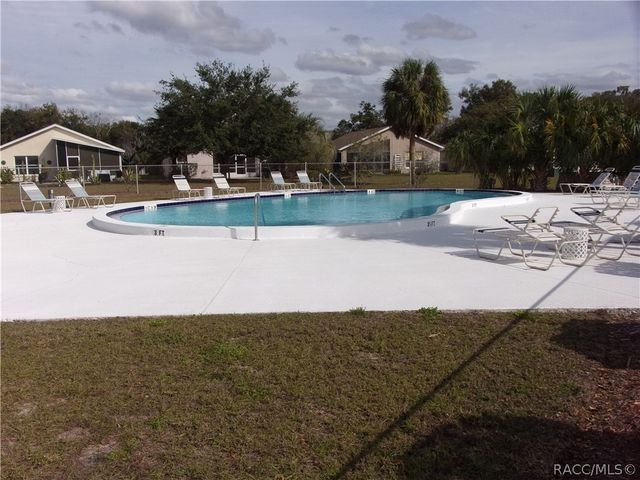 1018 Pritchard Island Road, Inverness, FL 34450