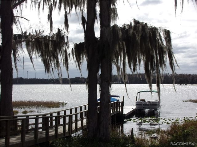 1018 Pritchard Island Road, Inverness, FL 34450