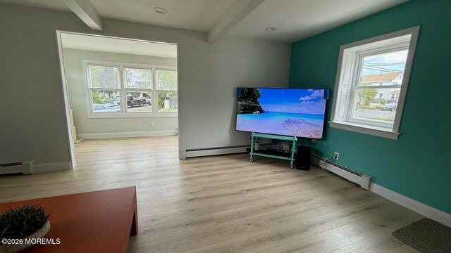 102 Victoria Place, Union Beach, NJ 07735