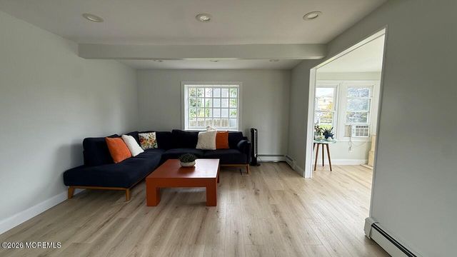 102 Victoria Place, Union Beach, NJ 07735