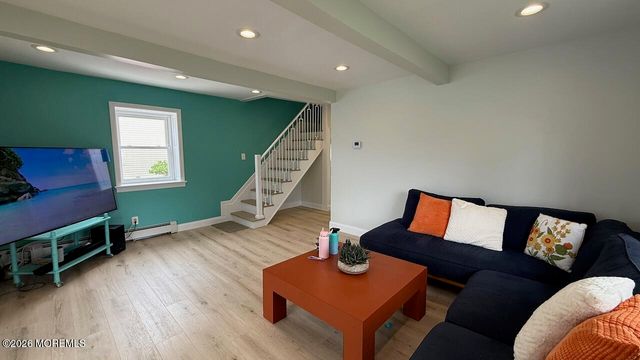 102 Victoria Place, Union Beach, NJ 07735