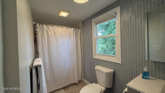 102 Victoria Place, Union Beach, NJ 07735