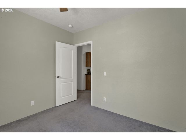 5167 HILLTOP Dr, Florence, OR 97439