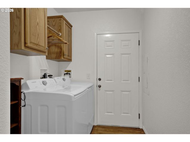 5167 HILLTOP Dr, Florence, OR 97439