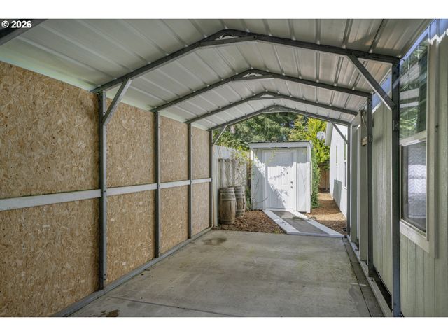 5167 HILLTOP Dr, Florence, OR 97439