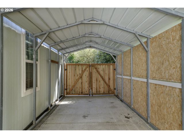 5167 HILLTOP Dr, Florence, OR 97439