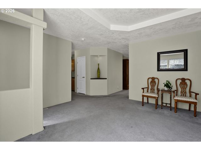 5167 HILLTOP Dr, Florence, OR 97439