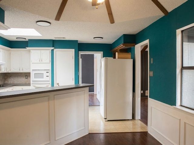 2405 Country Valley Road, Garland, TX 75041