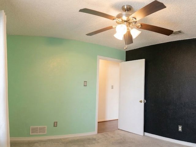 2405 Country Valley Road, Garland, TX 75041