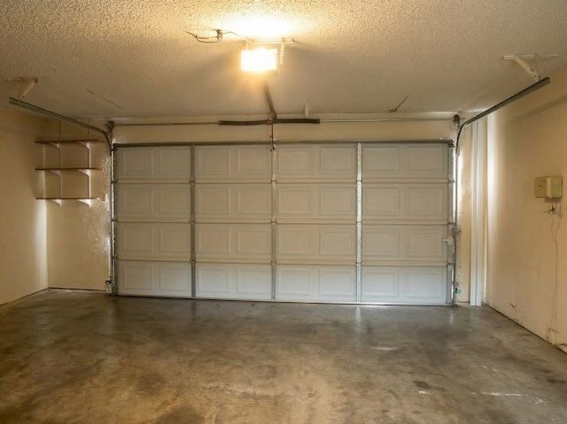 2405 Country Valley Road, Garland, TX 75041