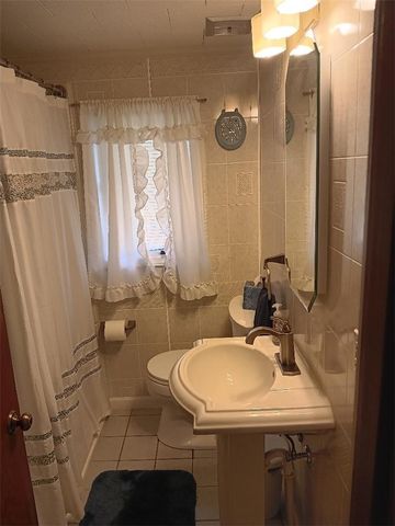 1382 Connellsville Rd, North Union Twp, PA 15456