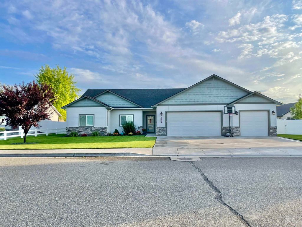 2617 Driftwood Drive, Payette, ID 83661