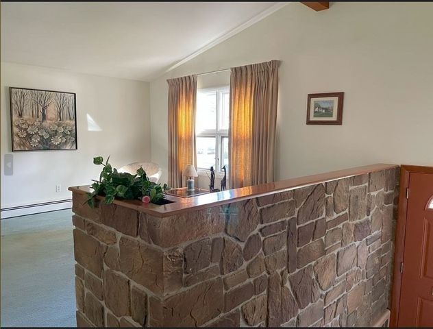 20 Winthrop St, West Boylston, MA 01583