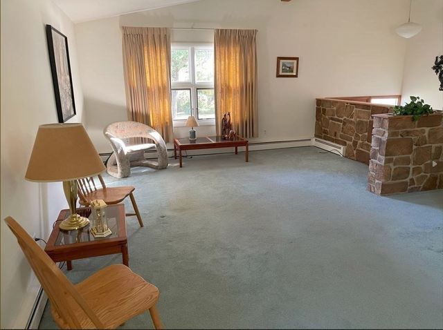 20 Winthrop St, West Boylston, MA 01583