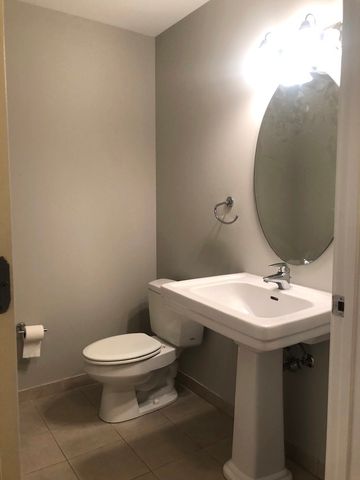 200 N Jefferson Street 501, Chicago, IL 60661
