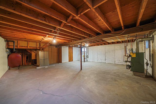 126 W 3rd Street, Deer Park, NY 11729