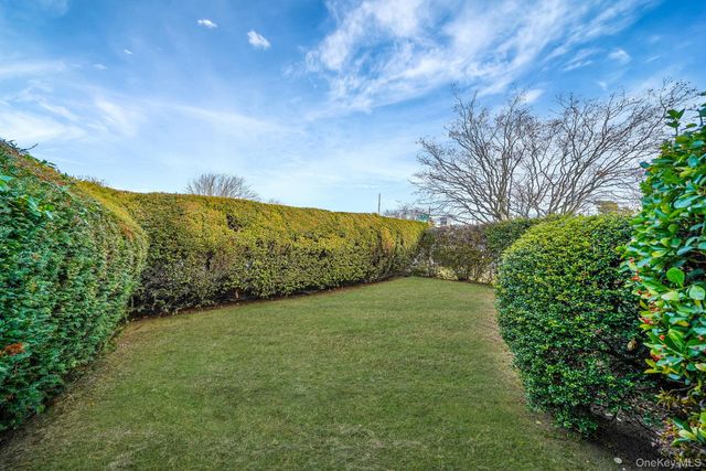 126 W 3rd Street, Deer Park, NY 11729