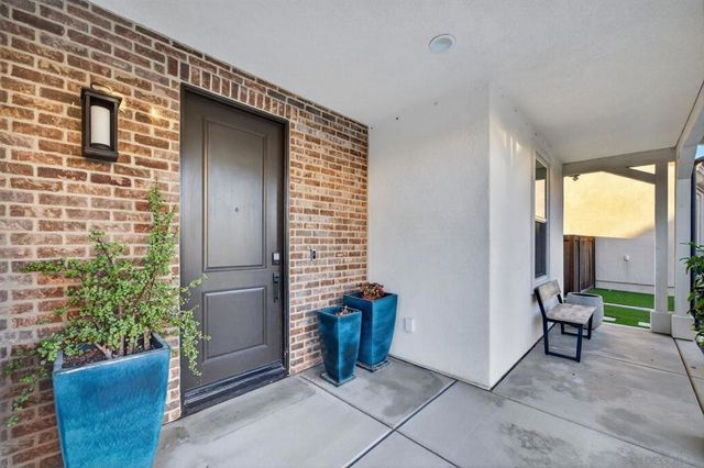 894 Camino Cantera, Chula Vista, CA 91913