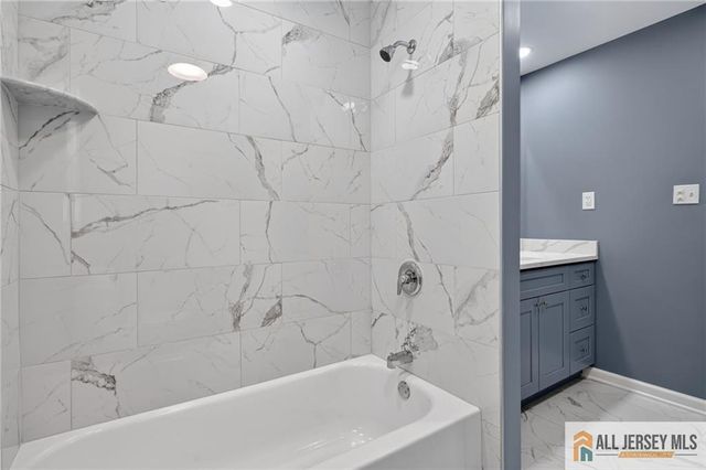 415 Elwood Street, Piscataway, NJ 08854