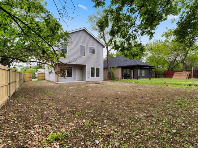2521 Campbell Street, Fort Worth, TX 76105