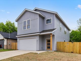 2521 Campbell Street, Fort Worth, TX 76105
