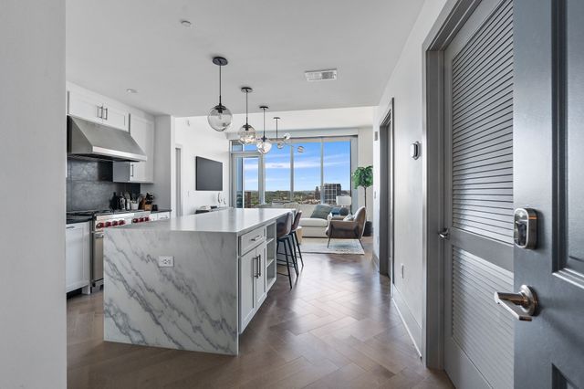 1616 West End Ave Unit 2011, Nashville, TN 37203