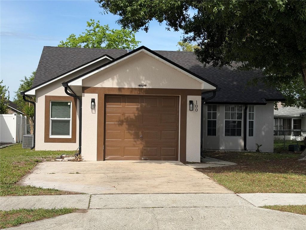 100 LITTLE FOX AVENUE, Sanford, FL 32773