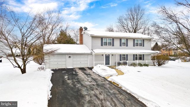 3901 POST DR, Bethlehem, PA 18017