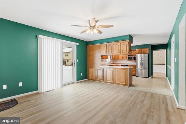 3901 POST DR, Bethlehem, PA 18017