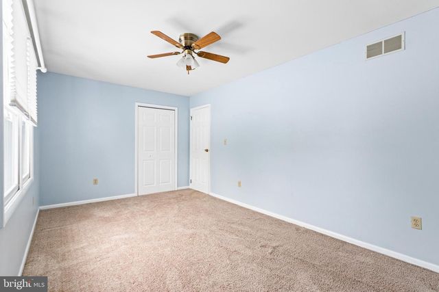 3901 POST DR, Bethlehem, PA 18017