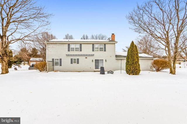 3901 POST DR, Bethlehem, PA 18017