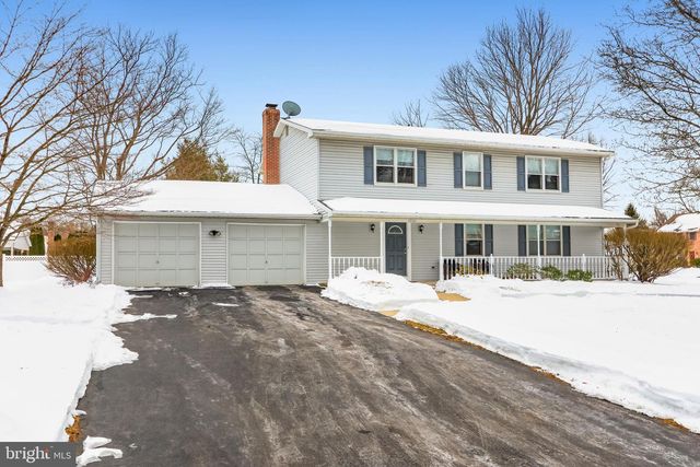 3901 POST DR, Bethlehem, PA 18017