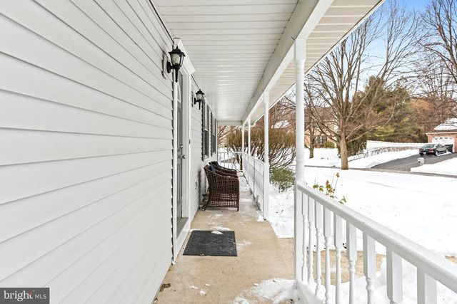 3901 POST DR, Bethlehem, PA 18017