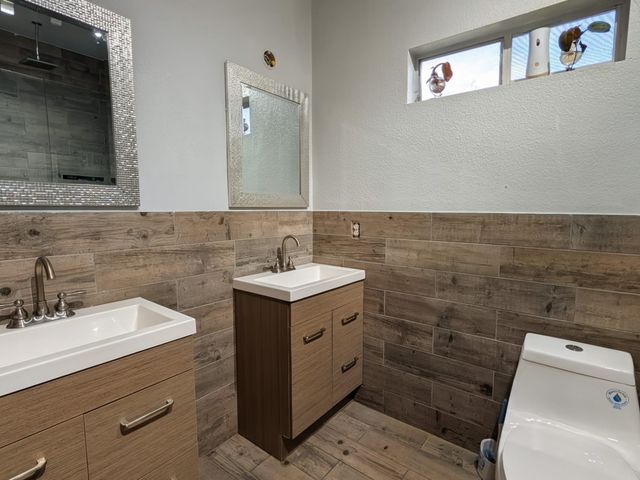 101 Quail Briar Lane, Arlington, TX 76002