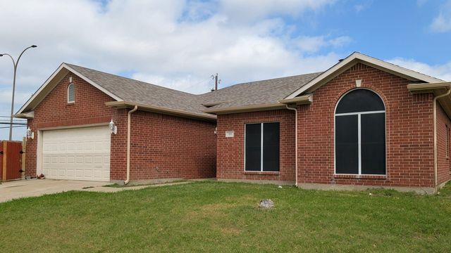 101 Quail Briar Lane, Arlington, TX 76002